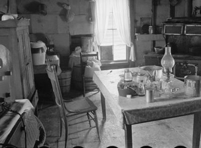 Depression-kitchen-1935-1942-(1).jpg