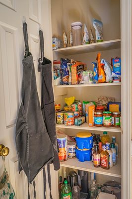 Pantry-after.jpg